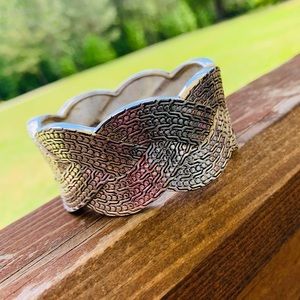 Women’s Chunky Cuff Bracelet